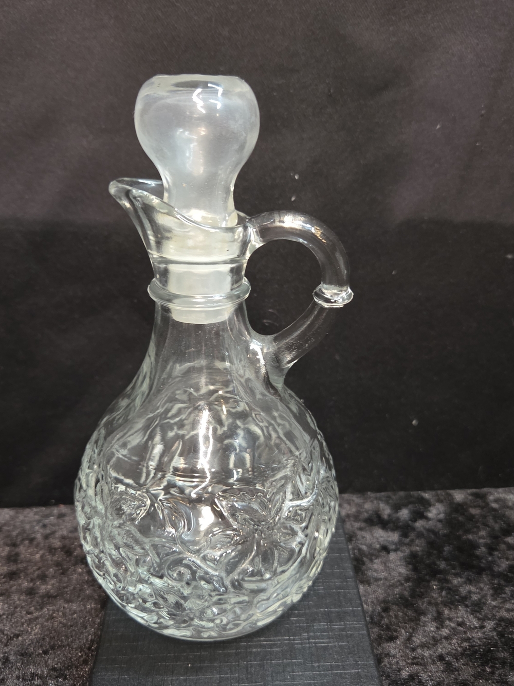 Princess House Fantasia Vintage Glass Oil and Vinegar Cruet with Stopper